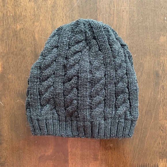 ⭐️ 5/25$ Cable Knit hat